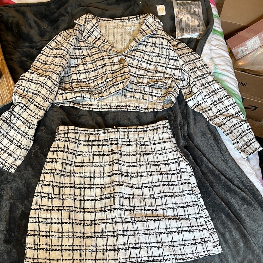 Matching crop top with skirt professional looking new